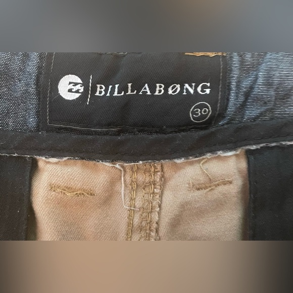 Billabong Shorts - Picture 9 of 9